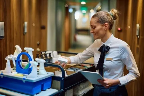 Hotel induction Induction training online UK and Eu